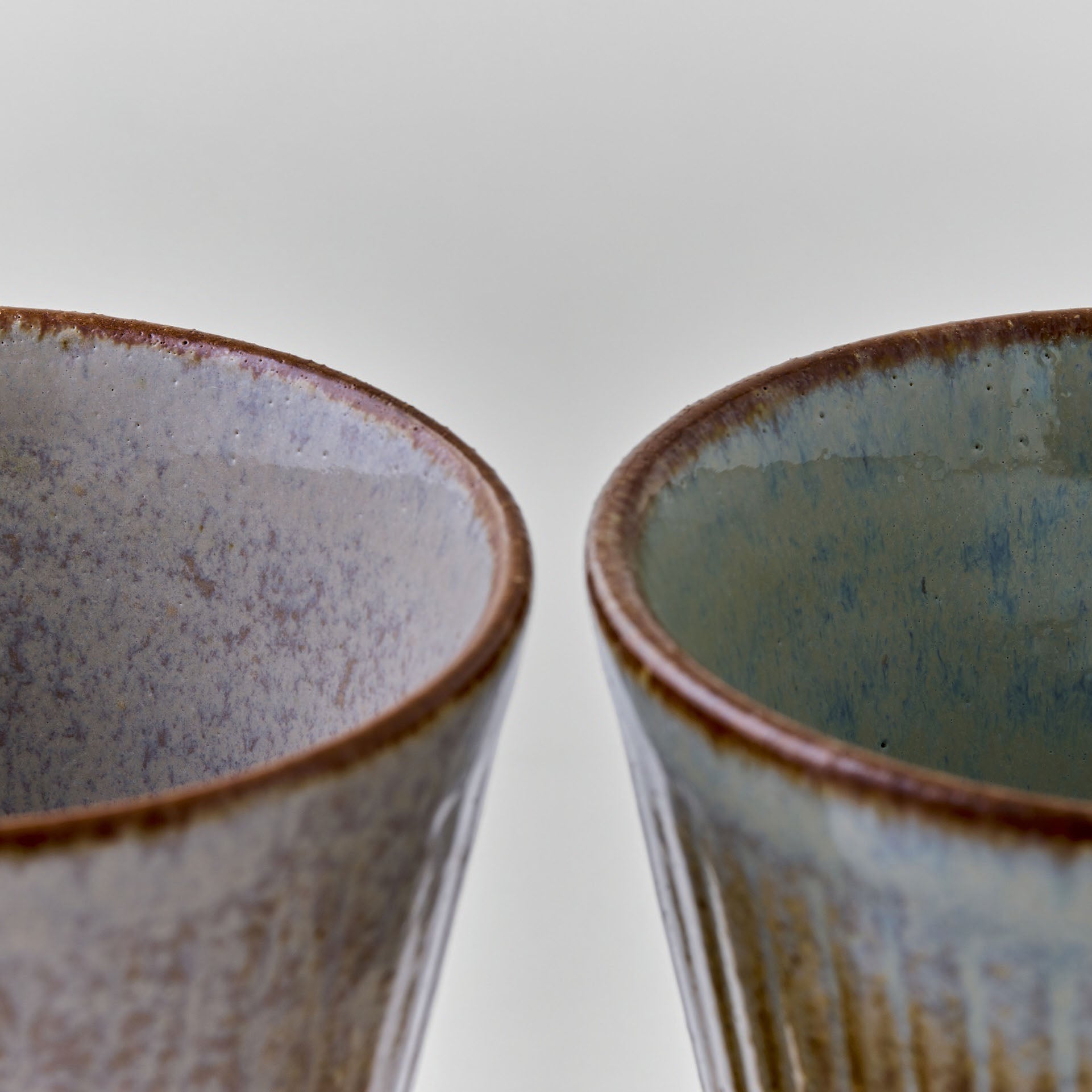 Set Cawan Teh Dua Warna Garisan (Nishikishima)